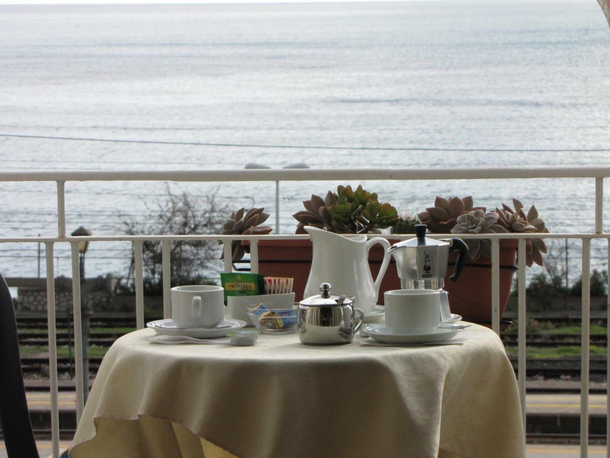 B&B Agon Taormina Exterior photo